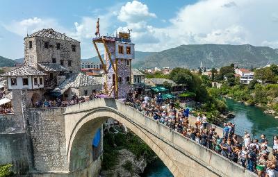 Red Bull Cliff Diving se vraća u Mostar i ove godine